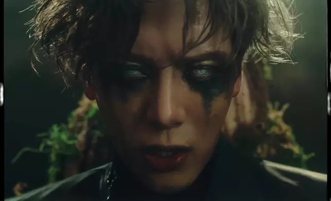 有粉絲更化上MV《Magic Man》造型應援