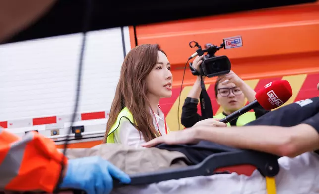 向來記者使命感爆滿的Man姐及家妍，誓要追查事件真相到底。