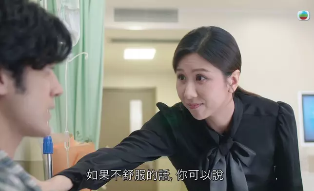 但見到公關阮兒個樣幾咁奸、同埋布樂文個樣幾咁敢怒不敢言，都知大寶嘅助手係被逼。