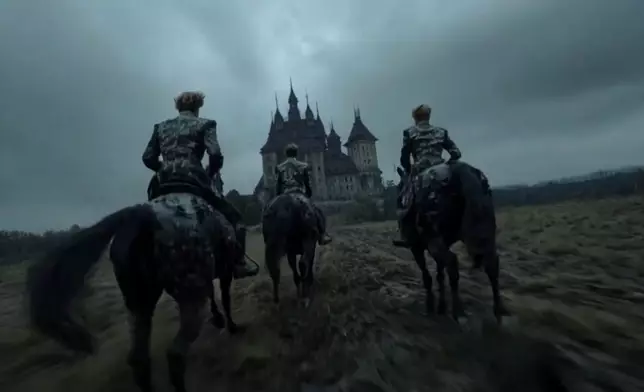 整部AI MV中，每位成員的外貌、造型、配角及周圍建築物均由AI生成。