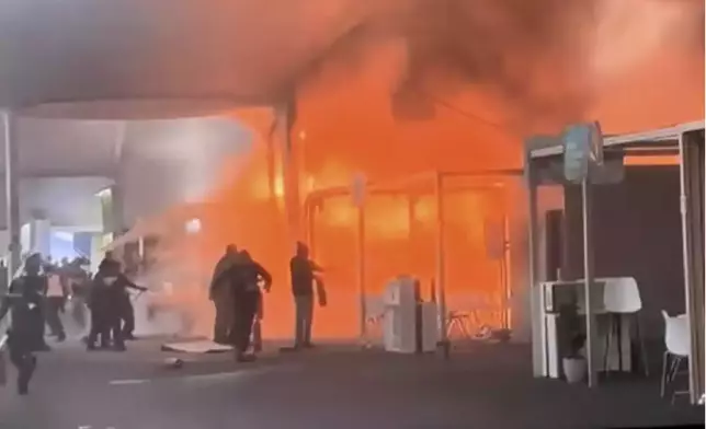 正在巴西貝倫舉行的聯合國氣候變化大會會場發生火警。網上圖片