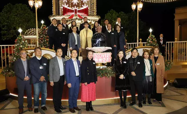 魏浚笙與一眾嘉賓大合照。