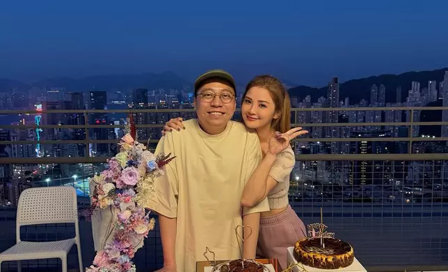 蔡卓妍與同月同日生的C君一同舉行生日派對。