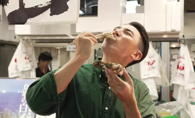 洪永城朱敏瀚帶率先到日本鳥取縣。