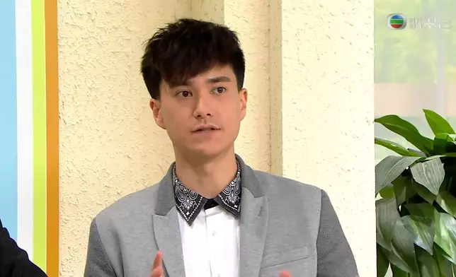 安德尊與朱敏瀚2015年主持《都市閒情》。