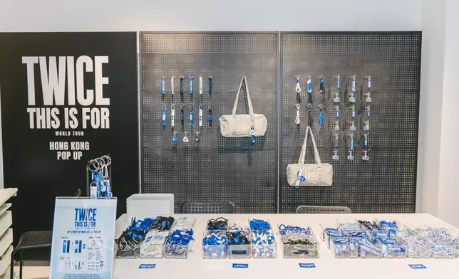 ONCE可以親自製作屬於自己的TWICE掛繩。主辦單位提供圖片