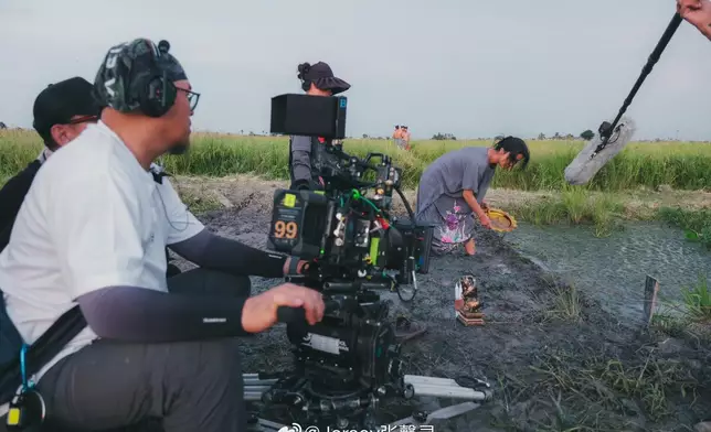 張馨靈微博圖片