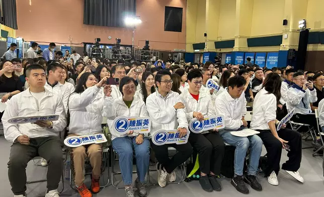 立法會功能界別金融界2號候選人陳振英的助選團。巴士的報記者攝