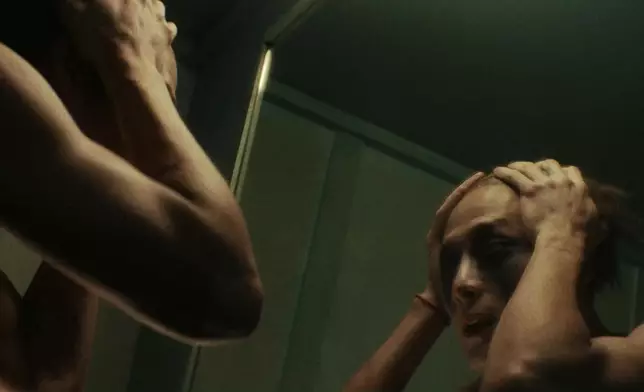 回憶低谷期，Jackson自揭一度以酒精麻醉自己。