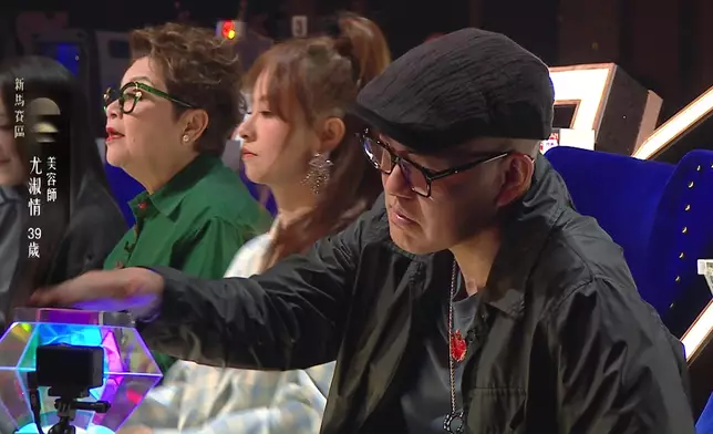 周國豐今集派咗唔少燈，證明參賽者質素好高。