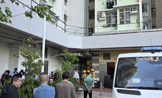 九龍灣啟晴邨下午發生火警。香港每日新聞資訊群FB群組圖片