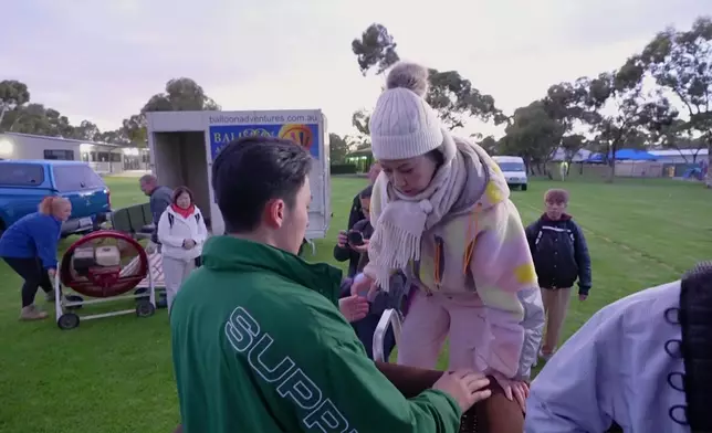 呢吓抱出抱入連環圖真係好窩心。