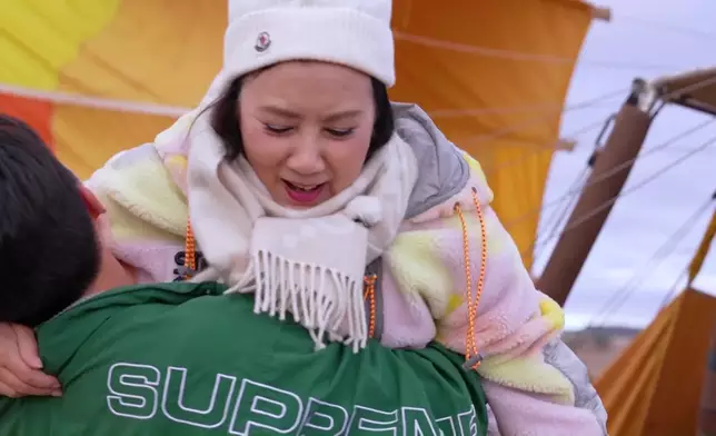 呢吓抱出抱入連環圖真係好窩心。