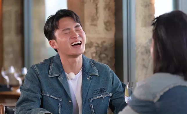 齋睇嘉洛仔嘅尷尬同迴避樣都值回票價。