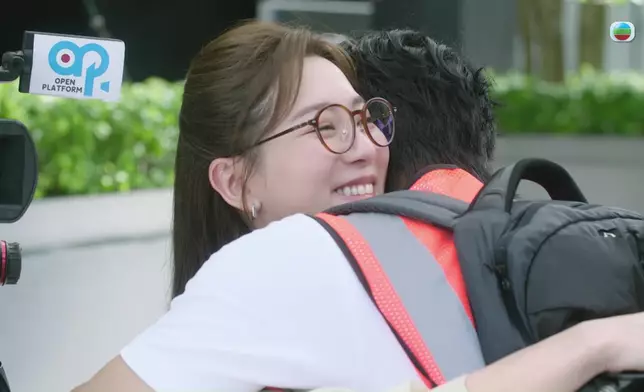 「明艷CP」之所以咁甜蜜，敏奕甜美笑容應記一功。