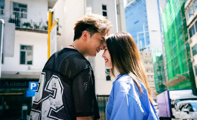 周吉佩（吉吉）日前推出今年第三首歌曲《為何我比不上他