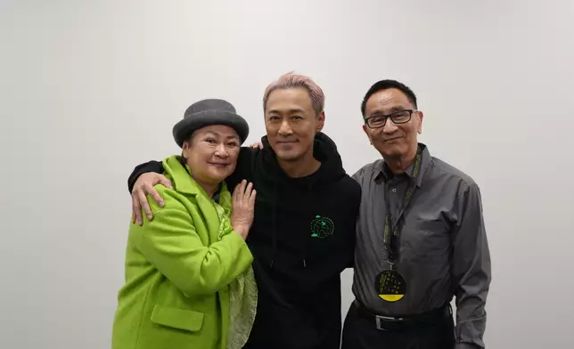 溫哥華場吸引多位圈中好友到場支持