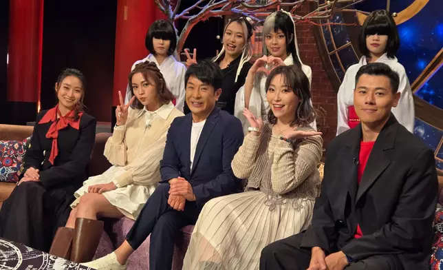 昨晚嘉賓關嘉敏及徐加晴。