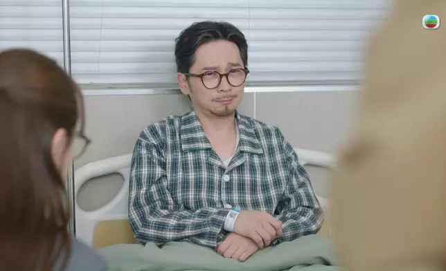 呢個奸奸地嘅笑容，又係勁有親切感嘅。