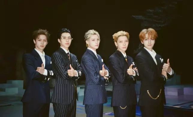 SM娛樂旗下男團WayV決定向香港紅十字會捐款25萬港幣。WayV官方X圖片