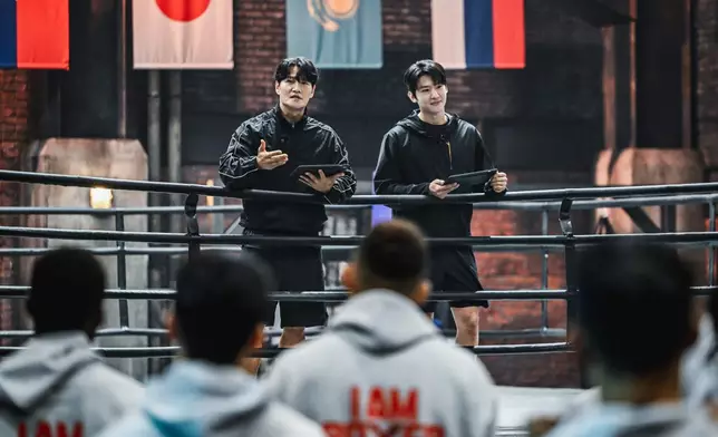 又有金鍾國及Dex聯手主持。Disney+提供圖片