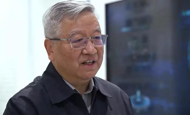 訪問中國航天科技集團北斗全球導航工程副總設計師謝軍（66歲）。