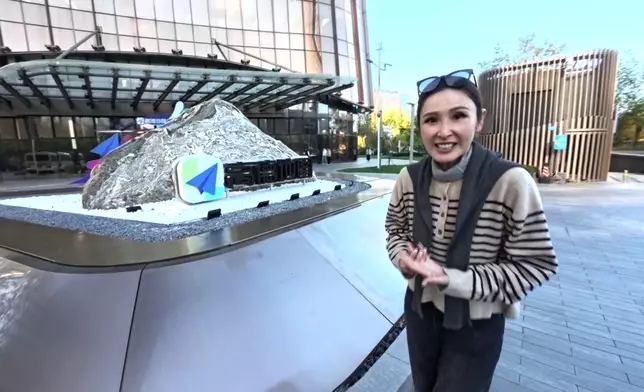 直擊上海的智元機器人。