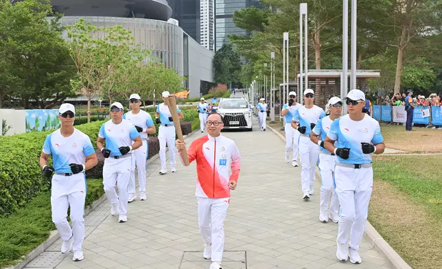 馬會主席廖長江擔任第4棒火炬手