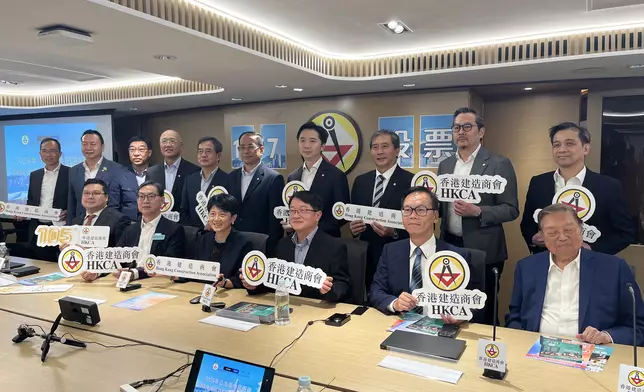 香港建造業商會邀3界別共5名候選人出席介紹政綱。巴士的報記者攝