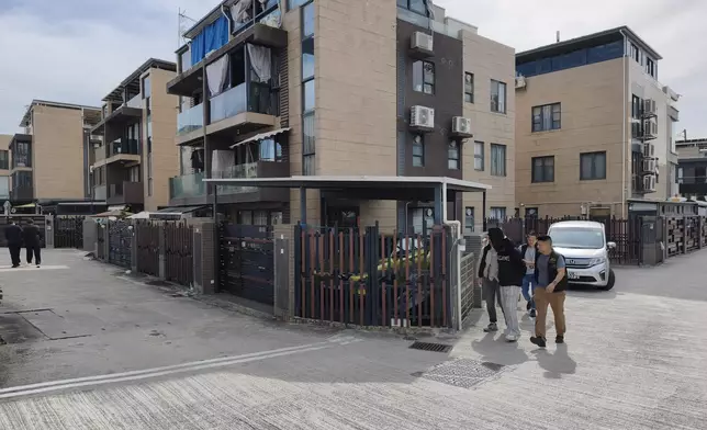 被捕的何姓男子，是涉案的一名董事，他被帶至新界北總區警察總部接受調查。