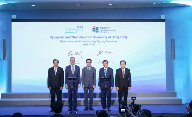 數碼港與香港教育大學建立策略夥伴關係，專注教育科技、藝術科技及數碼創新三大核心領域，加速大學研究成果的應用轉化，並著手研究攜手推出微證書課程培育新一代創科人才。