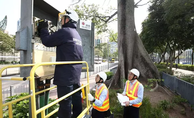 港燈工程團隊自年初起，進行多次比賽場地實地緊急復電和模擬電壓驟降測試，提升應對突發電力事故的能力。