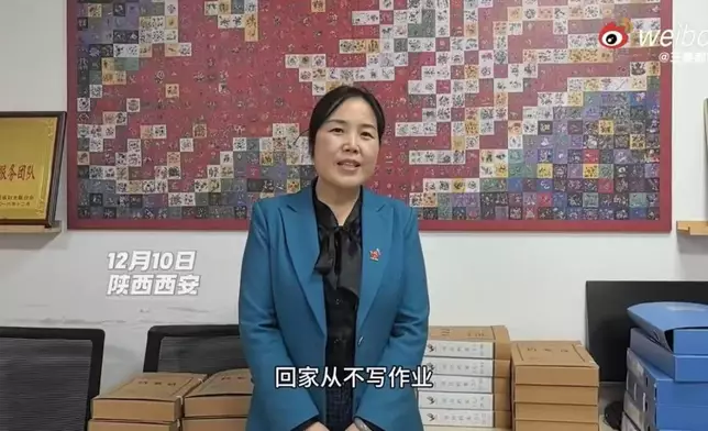 女子從受助人到公益推動者，照亮63名困境學生求學路。影片截圖