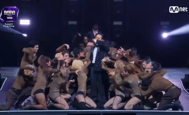 GD當晚一共演出了三首歌曲。 影片截圖