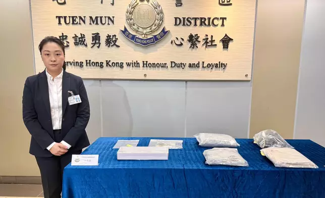 警方拘1男 ，涉屯門「謀殺」及「縱火」。