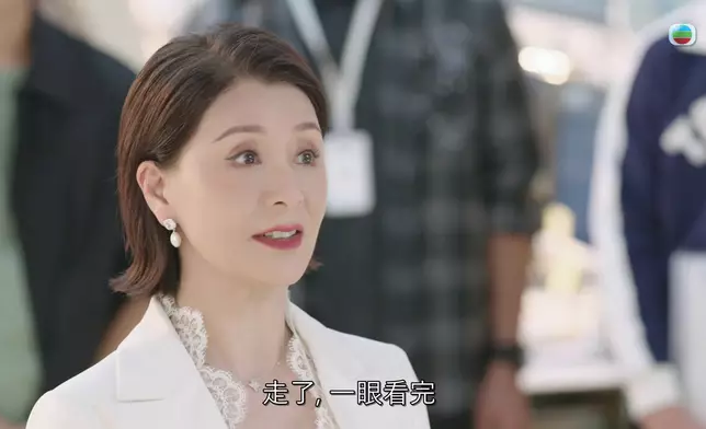 佘詩曼同夏文汐嘅開場「對壘」，勁吸引。