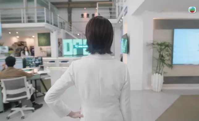 呢吓叉腰都好有霸氣！