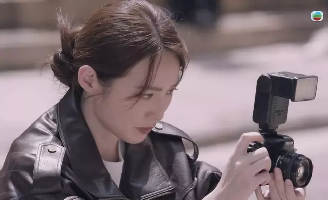 蔡潔一分鐘客串戲單靠眼神小動作演繹霸氣。