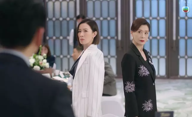 呢個黑白造型，相信亦係心思位，加埋兩個都咁型咁有霸氣，真係好正。