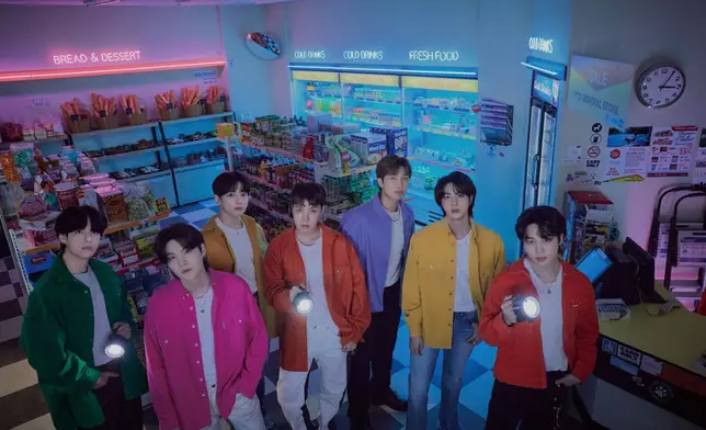 RM透露BTS的新專輯已幾乎完成。BTS Weverse圖片