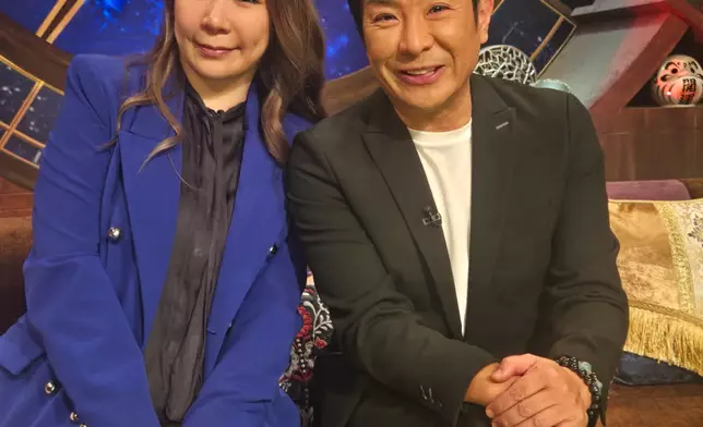 昨晚嘉賓「靈性導師」歌歌。