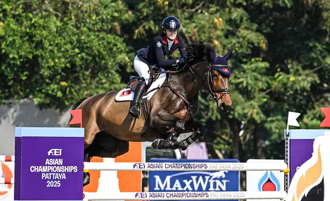 韋娜在場地障礙賽團體賽中奪銅。