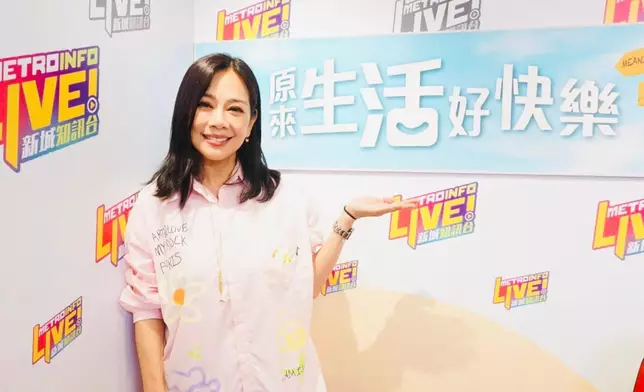 陳松伶新歌《松伶》首日派台。