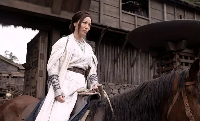 滕麗名（飾 善柔）