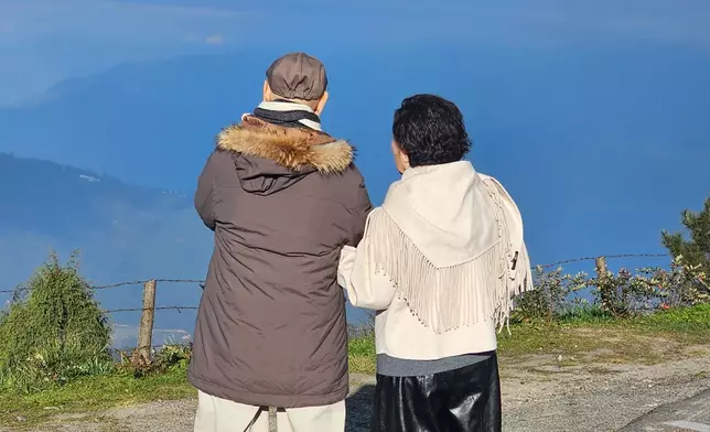 真係去到邊都拖到實，無論係咪拍緊節目都好。