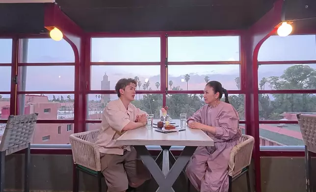 齋睇阿姐個樣，都知佢好錫阮浩棕。