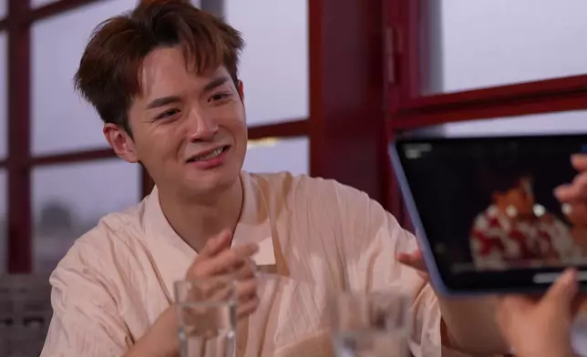 呢份禮物真係好有愛，難怪阮浩棕喊成咁。