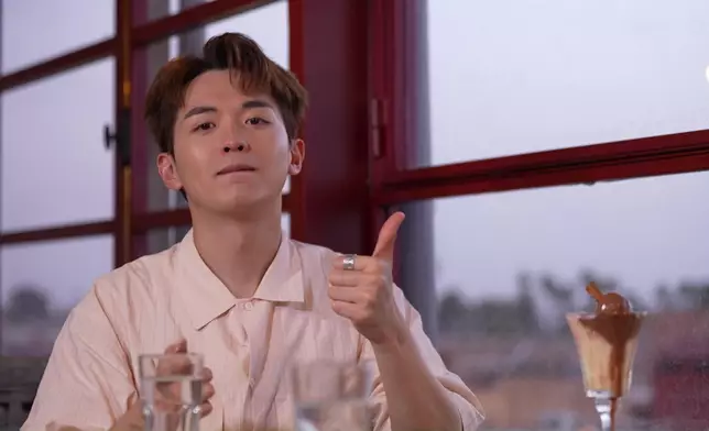 阮浩棕席間一再展示對阿姐專業精神嘅佩服。