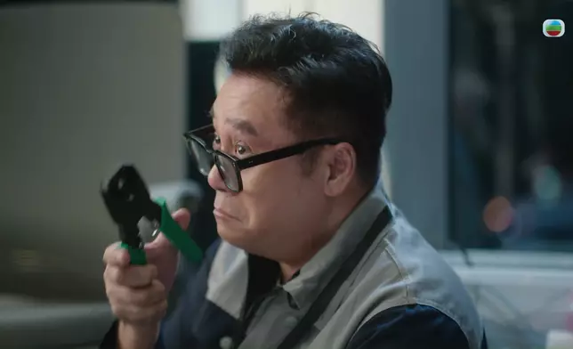 呢位智慧長者真係又有腦又Cutie，呢個場口睇到人好舒服，但又學到好多嘢。