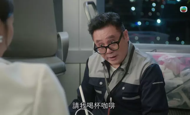 呢位智慧長者真係又有腦又Cutie，呢個場口睇到人好舒服，但又學到好多嘢。